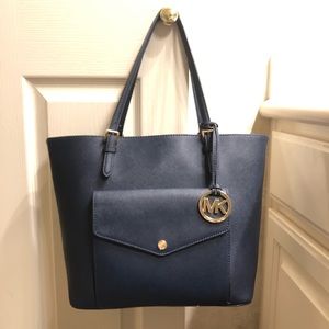 Michale Kors Jet Set Tote